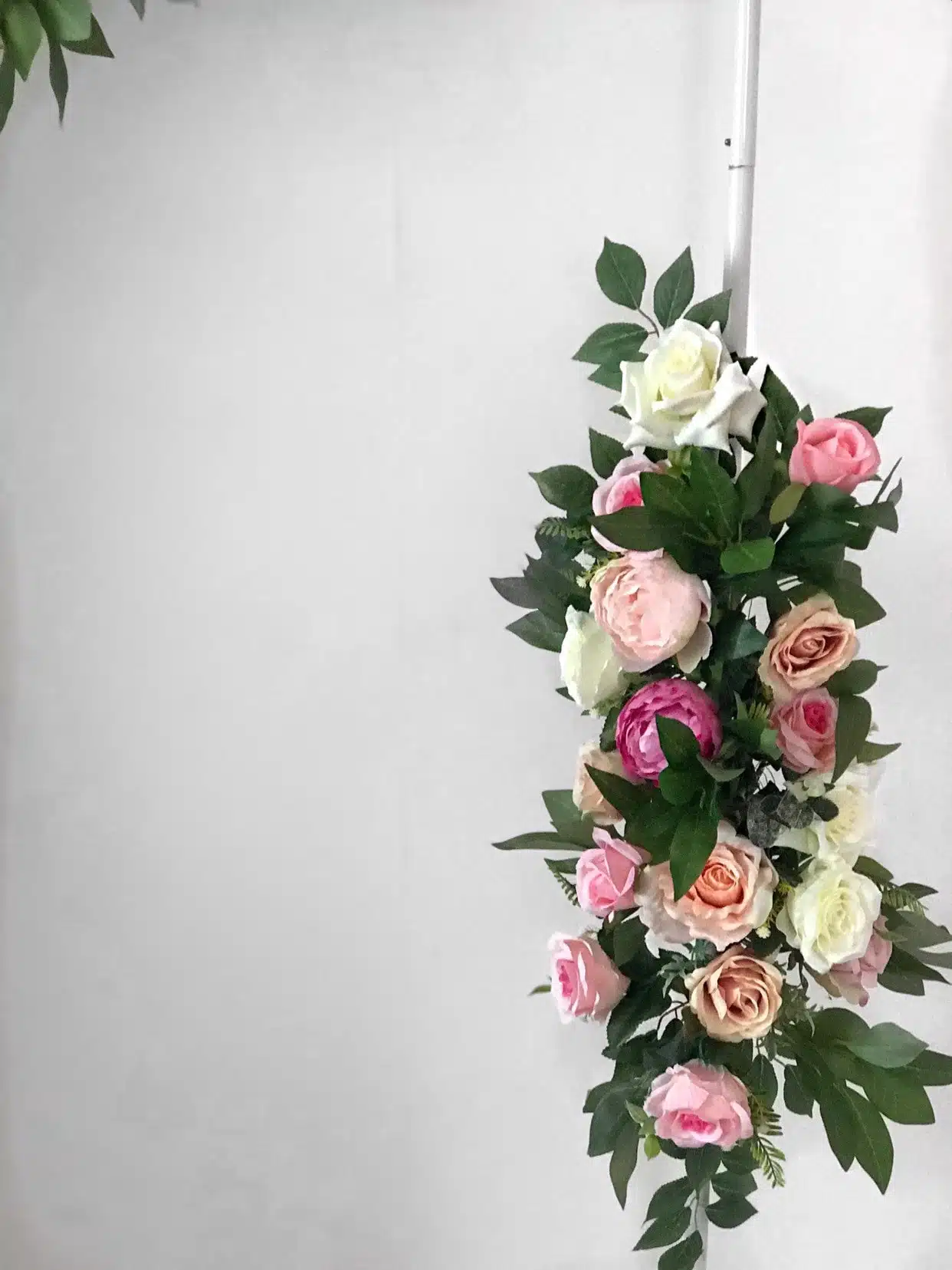 IVY CRUZ Flower Walls, Floral Arrangements | Commercial and Functions Pink Vintage Flower Arrangement Set - Image 3