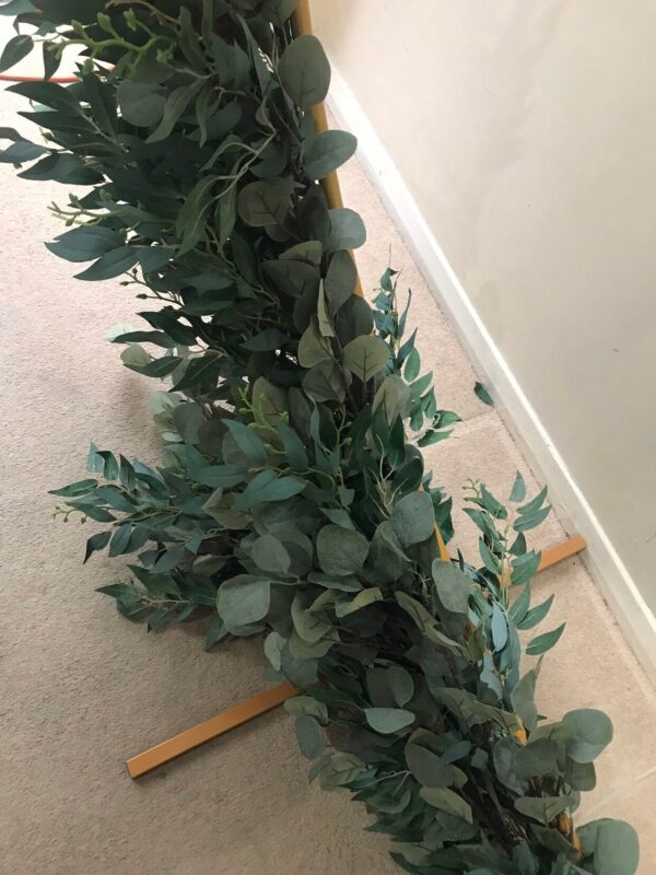 Eucalyptus Foliage Flower Garland - Image 2