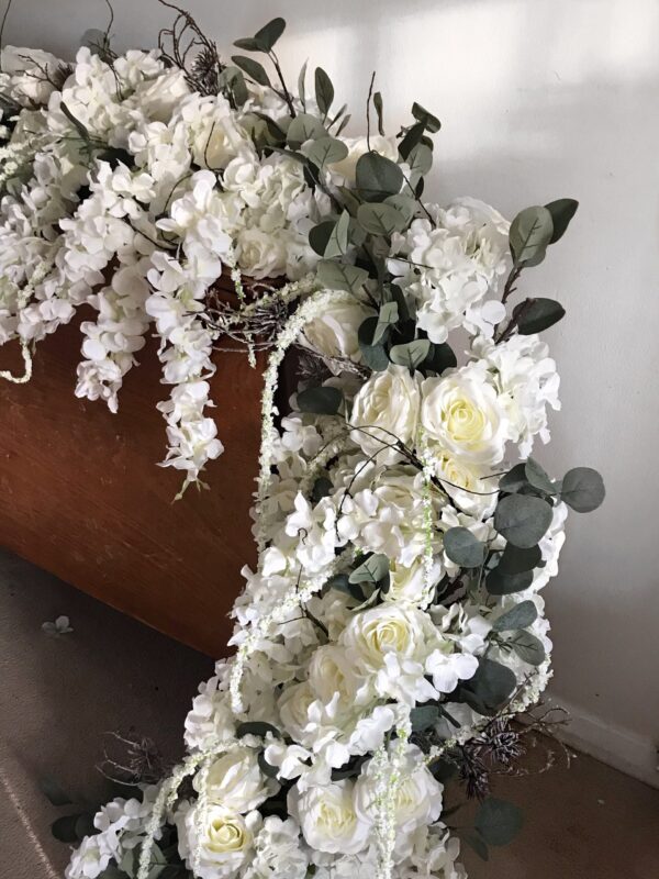 Ivory Amaranthus & Wisteria Flower Garland - Image 2