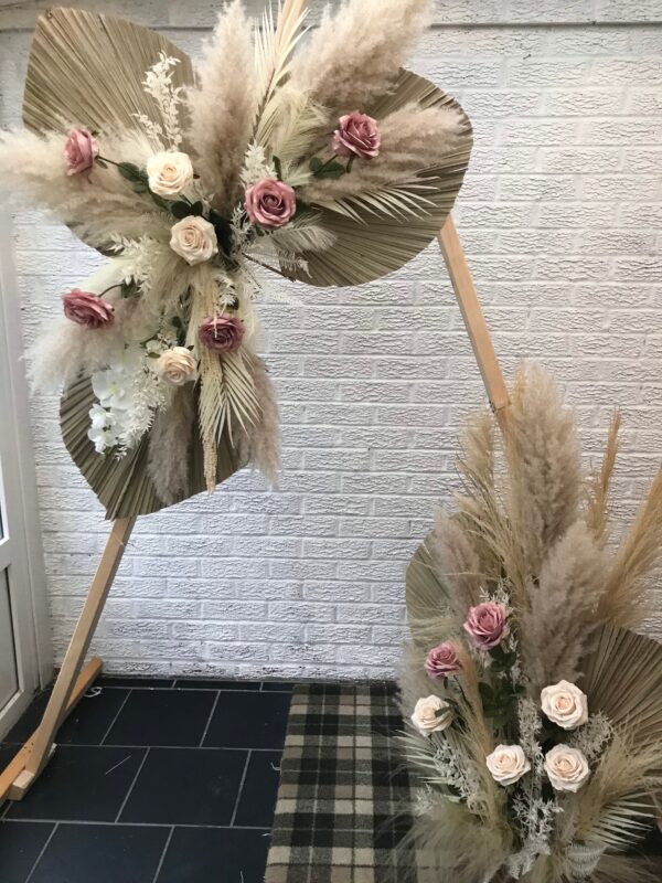 Pampas Flower Arch Arrangement Set - Image 3