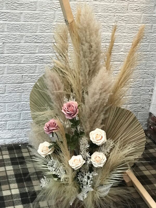 Pampas Flower Arch Arrangement Set - Image 5