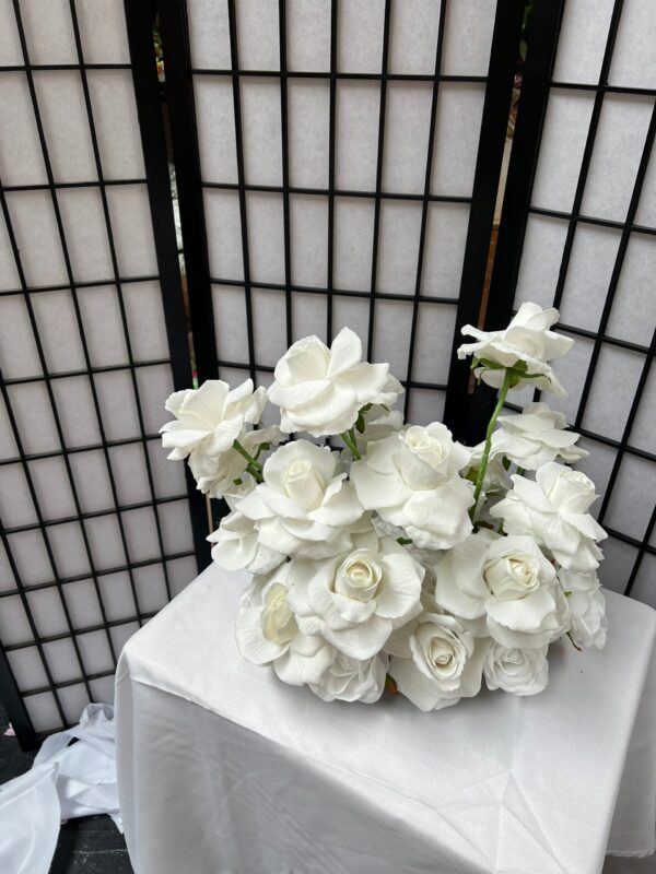 Wedding White Roses Low Flower Centrepiece - Image 6