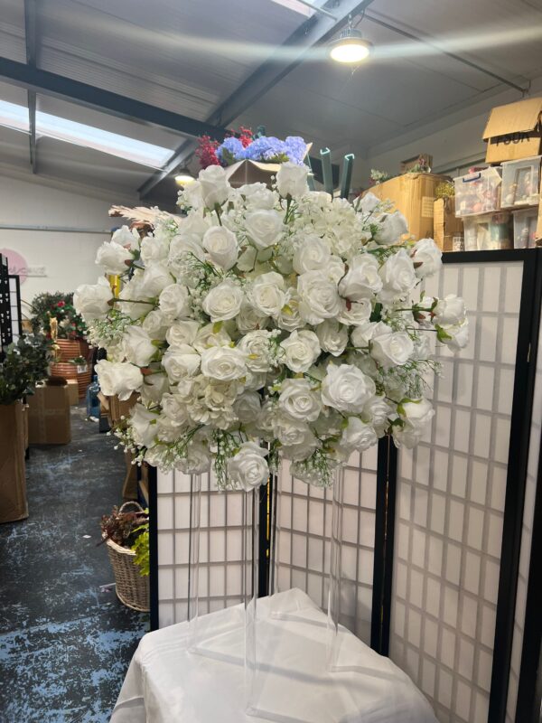 White Wedding Rose Flower Centrepiece - Image 5