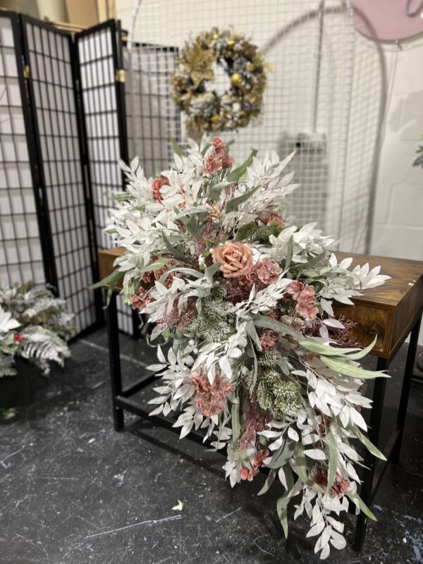 White and Pink Christmas Flower Garland - Image 6