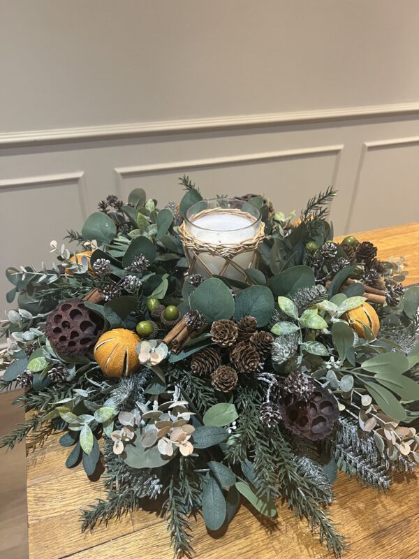 Farmhouse Christmas Table Centrepiece - Image 5