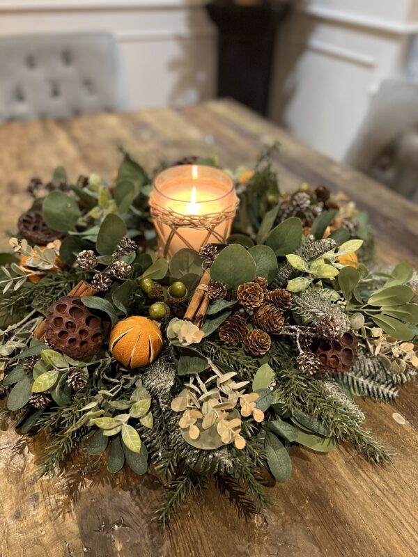 Farmhouse Christmas Table Centrepiece - Image 2