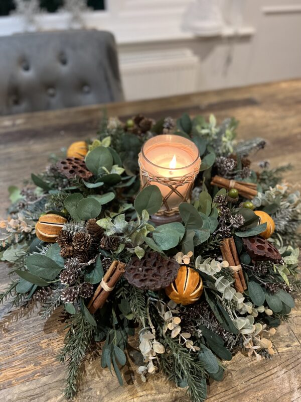 Farmhouse Christmas Table Centrepiece