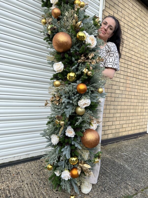 Gold Christmas Doorway Garland - Image 3