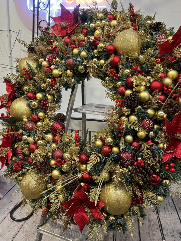 Giant Gold Christmas Wreath - Image 3