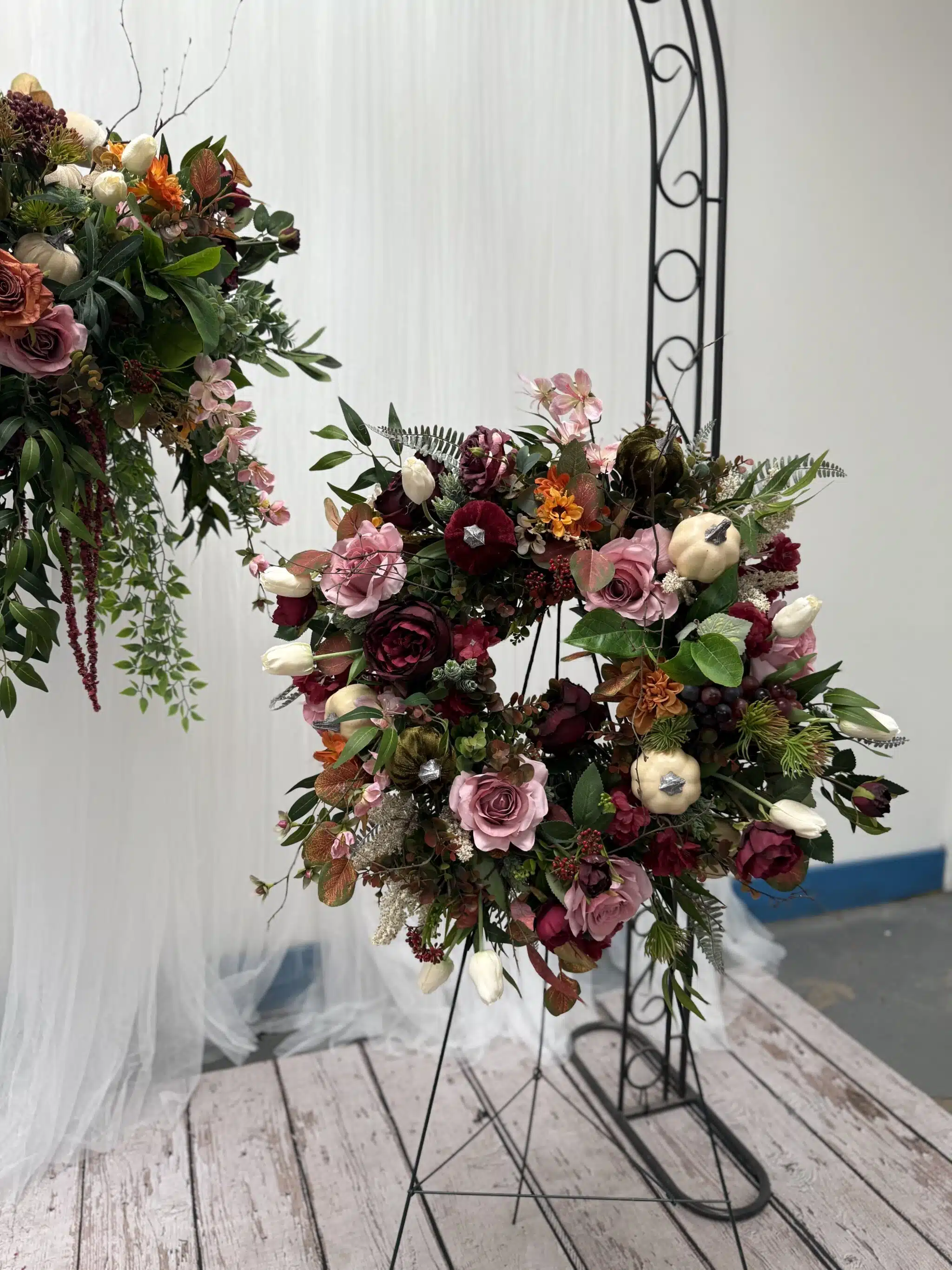 IVY CRUZ Flower Walls, Floral Arrangements | Commercial and Functions Premium Artificial Hanging Basket & Fall Door Wreath Set - Image 3