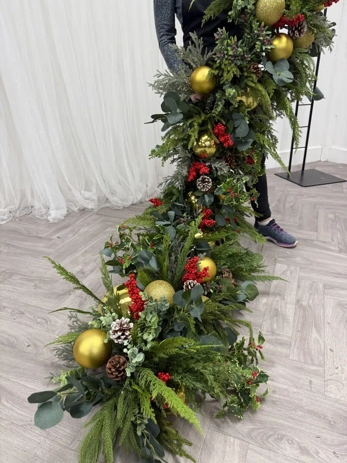 IVY CRUZ Flower Walls, Floral Arrangements | Commercial and Functions Traditional Gold & Red Christmas Doorway Garland - Restaurant Doorway Decor - Image 11