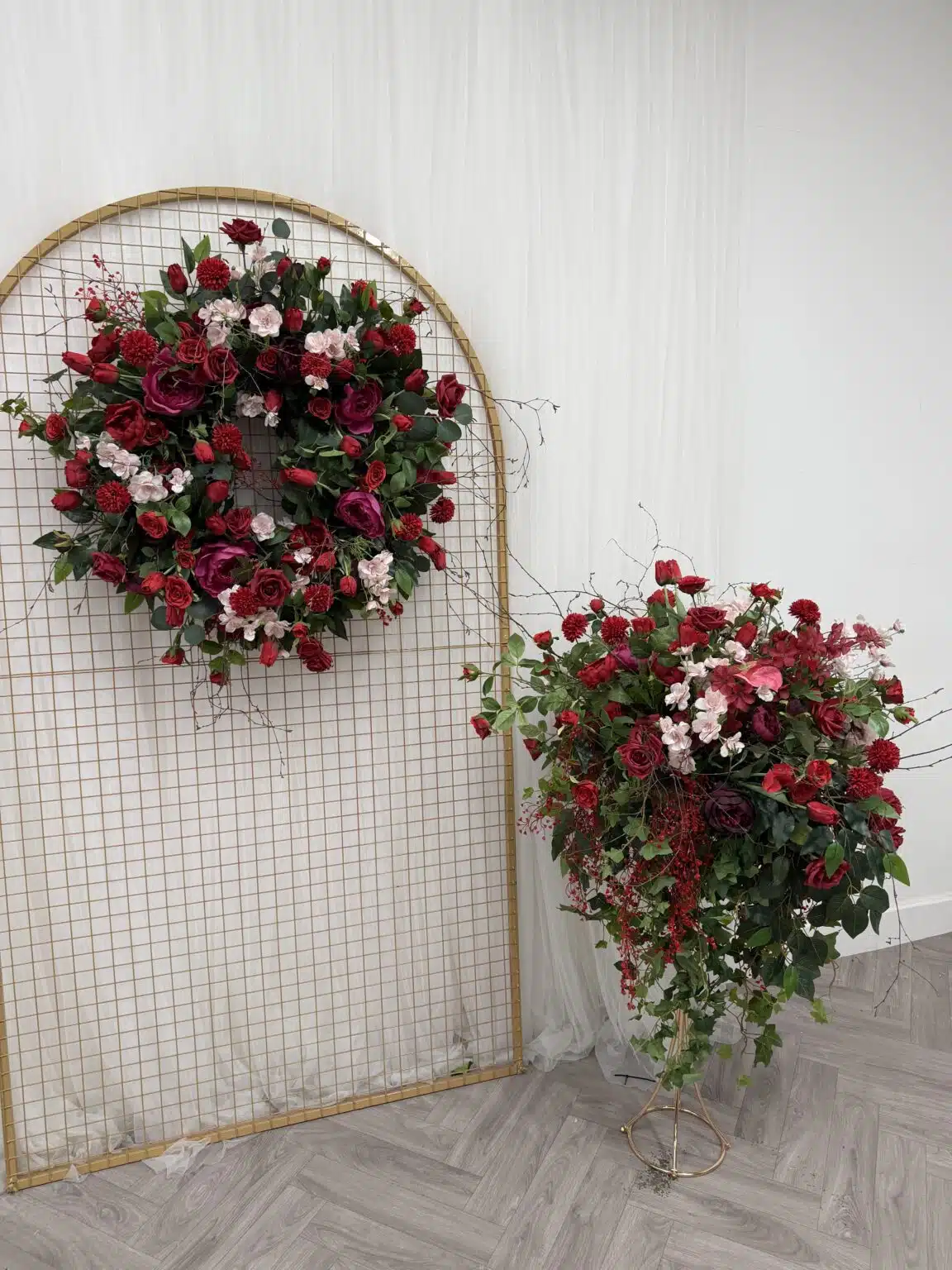 IVY CRUZ Flower Walls, Floral Arrangements | Commercial and Functions XL Red Flower Door Wreath & Coordinating XL Hanging Basket (65–70 cm) - Image 8