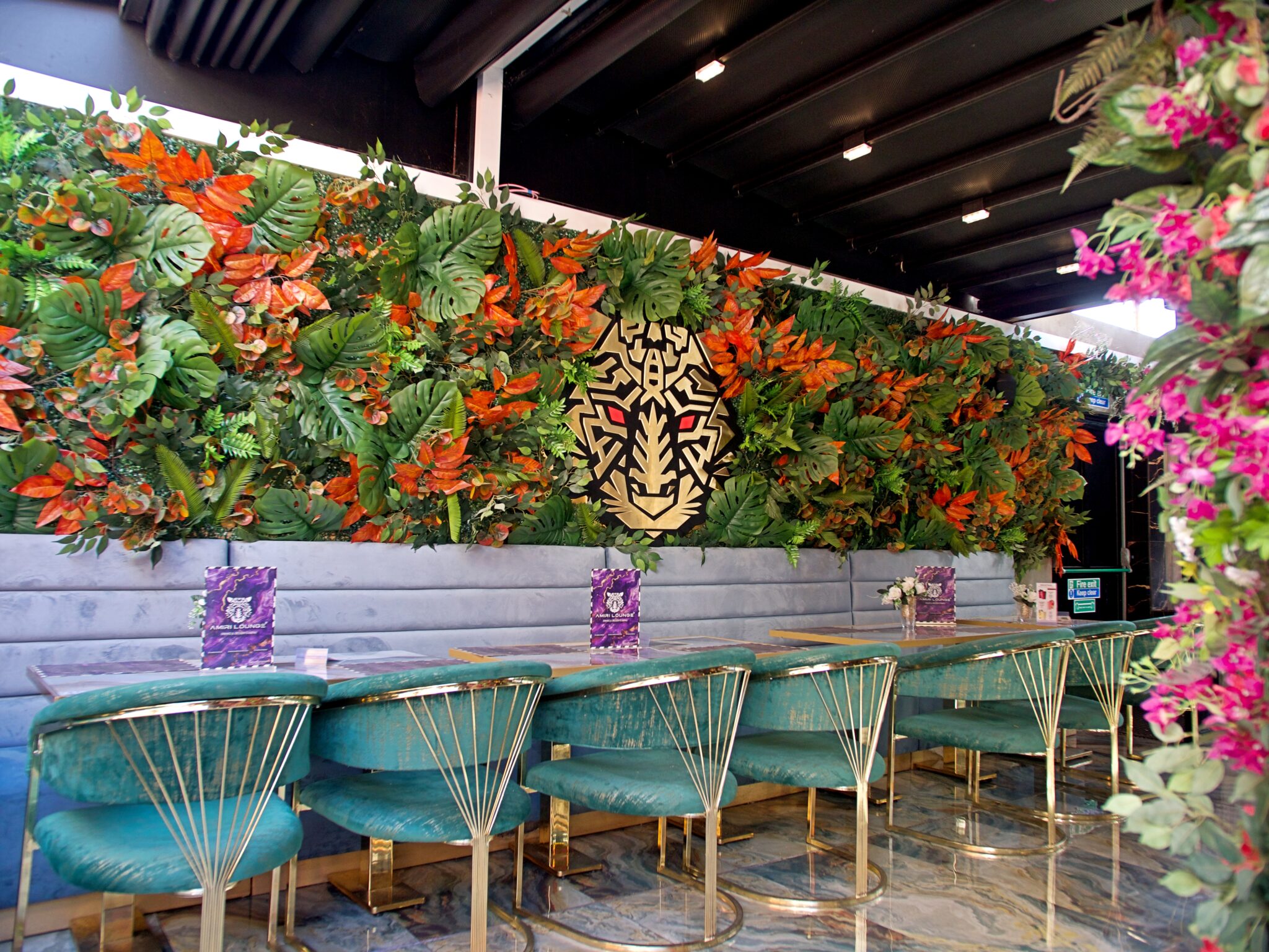 Amiri Lounge Ealing - P1422742