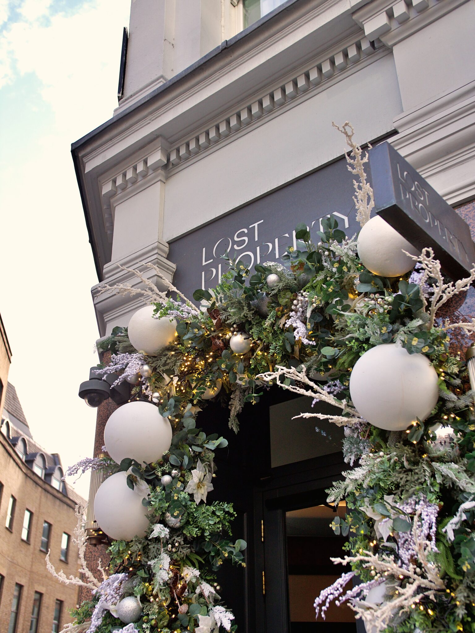 Lost Property - P1433128