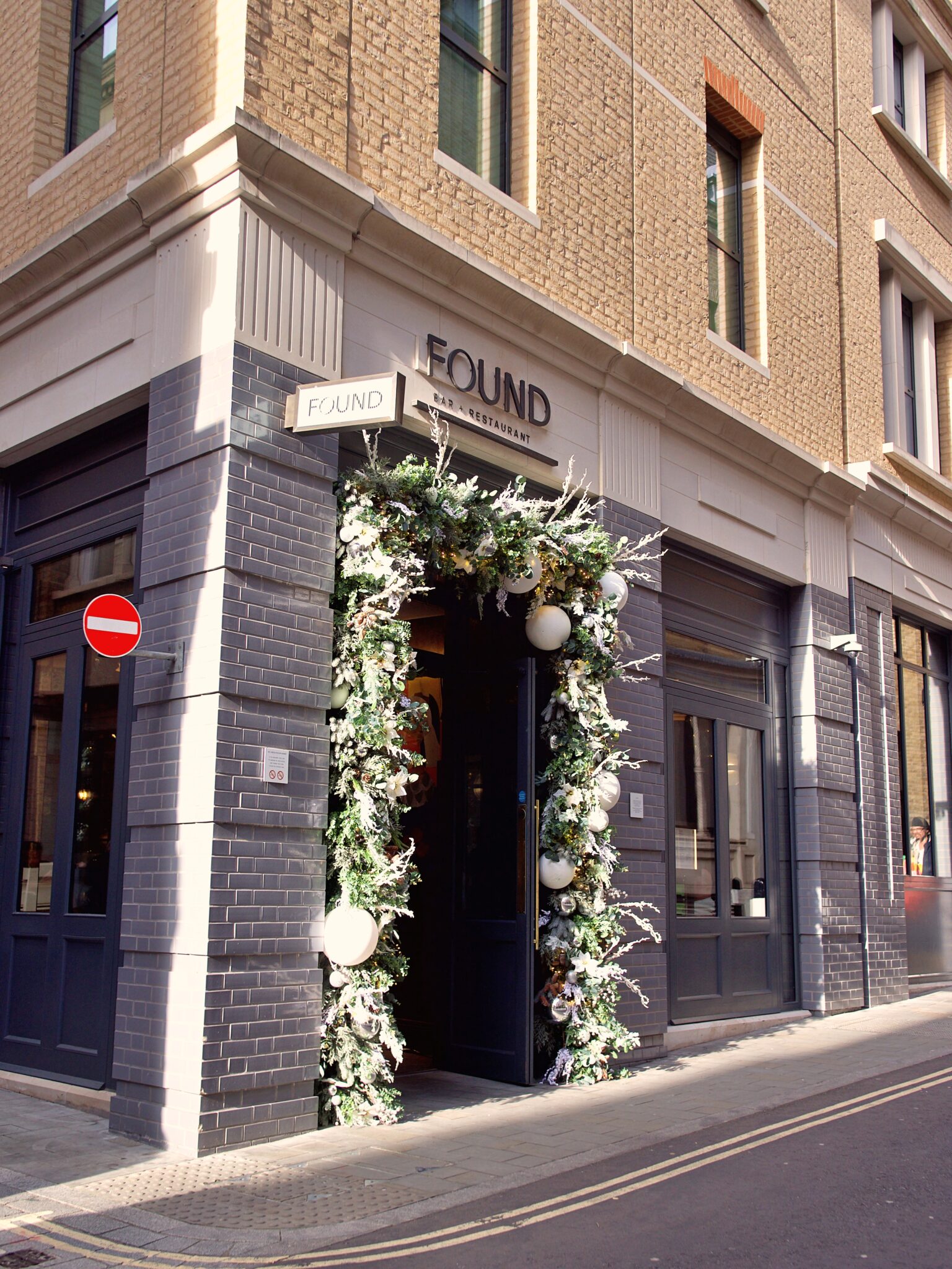 Lost Property - P1433135