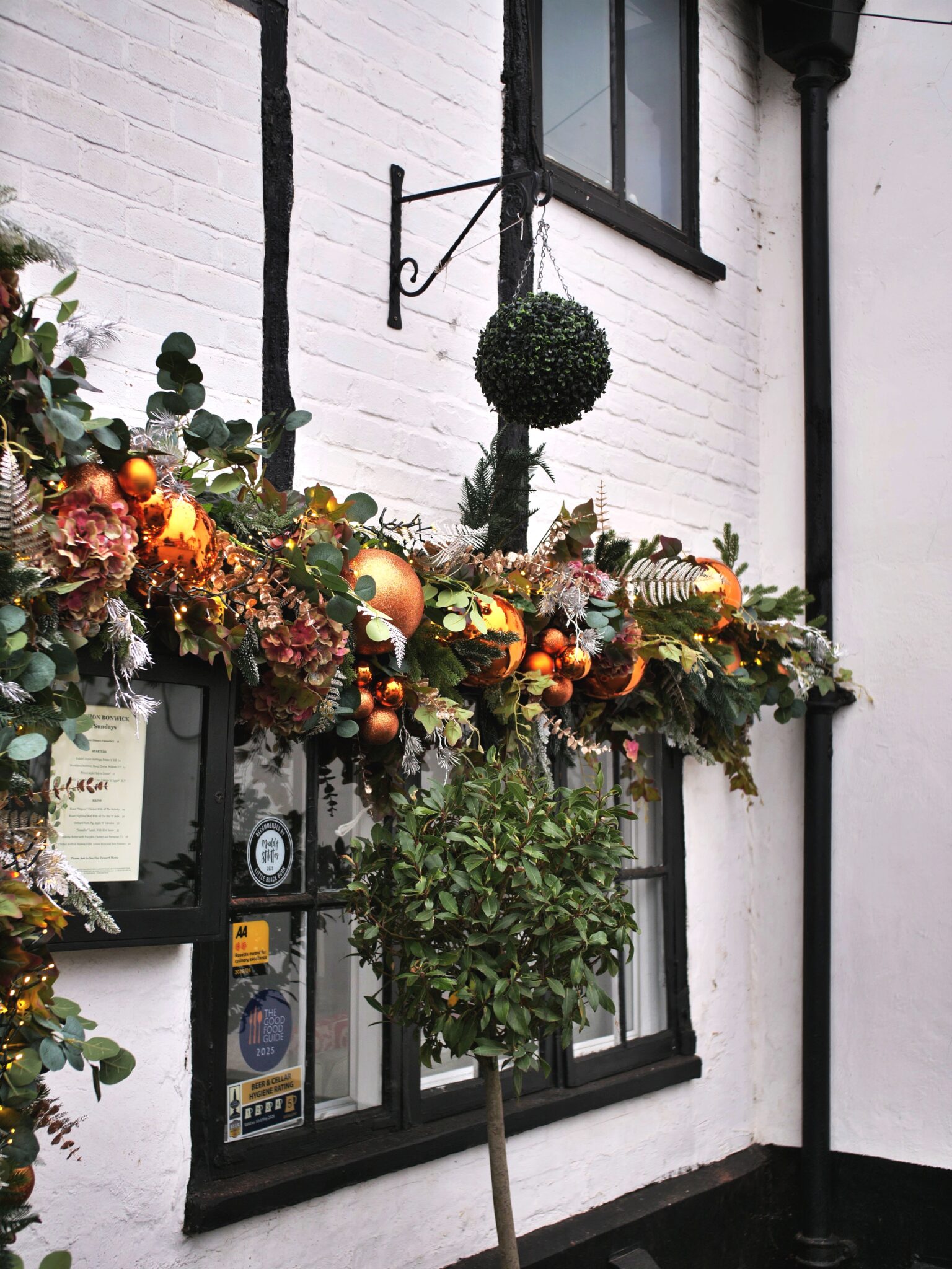 The Crown at Bray - P1433355