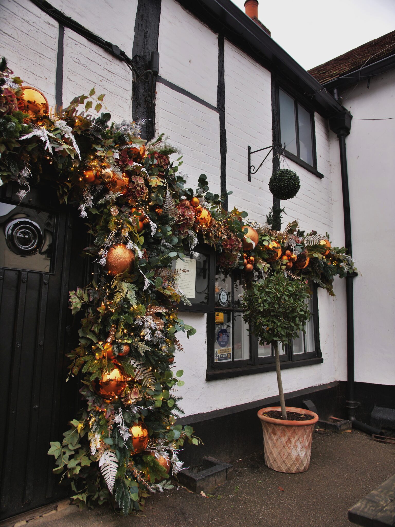 The Crown at Bray - P1433464