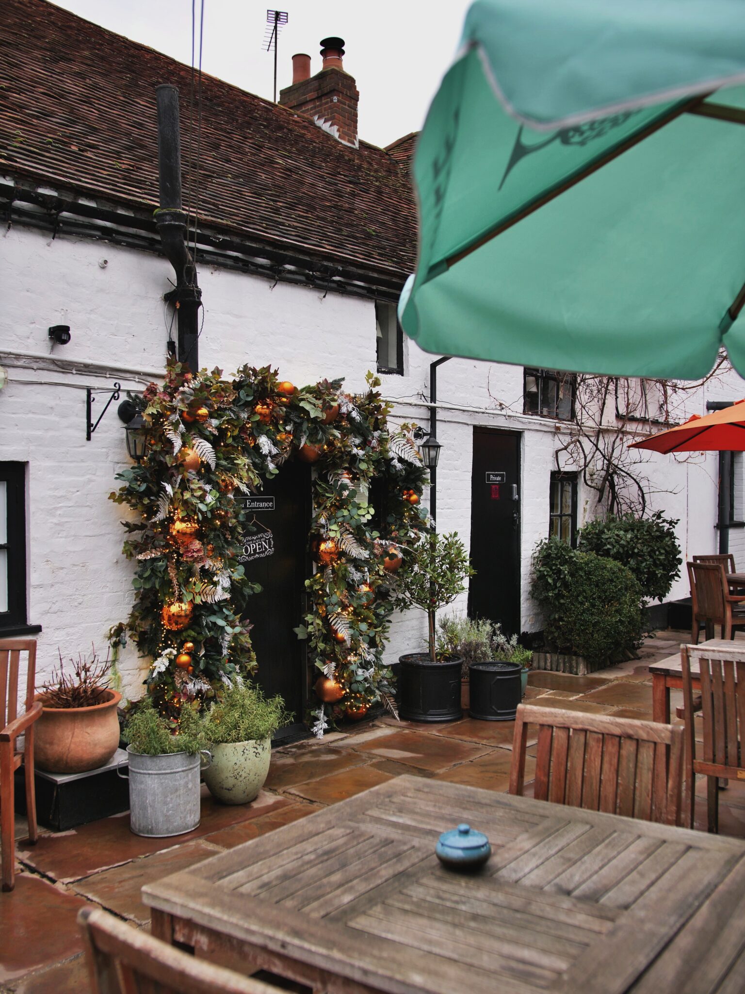 The Crown at Bray - P1433479